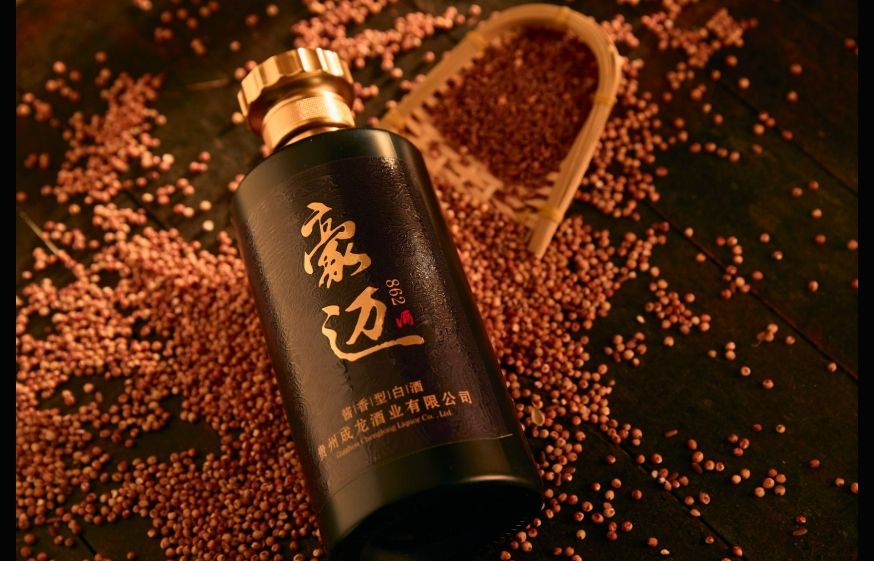 端午佳節(jié)，一杯豪邁白酒邂逅傳統(tǒng)文化的交響